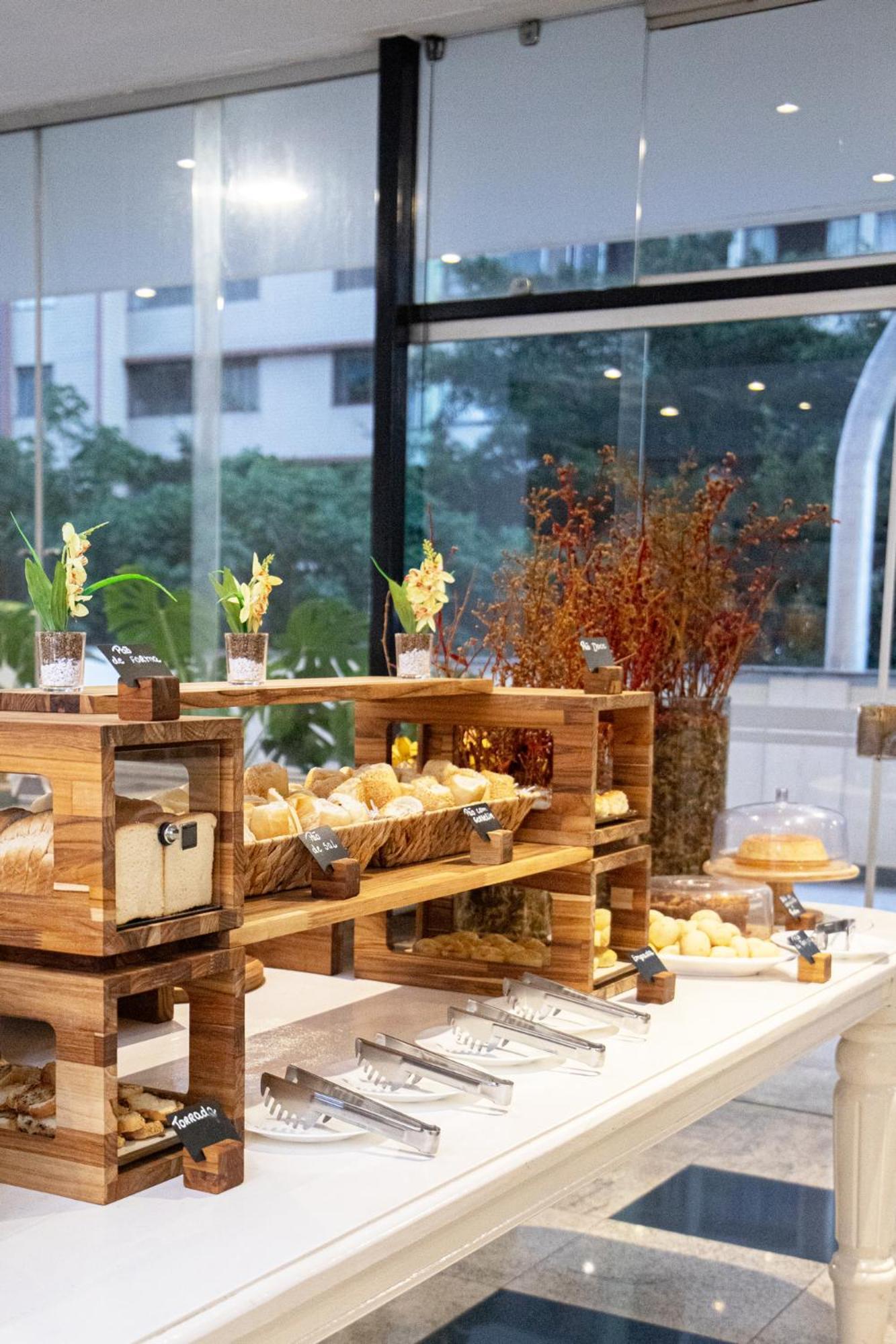 Bh宫殿酒店 贝洛哈里桑塔 外观 照片